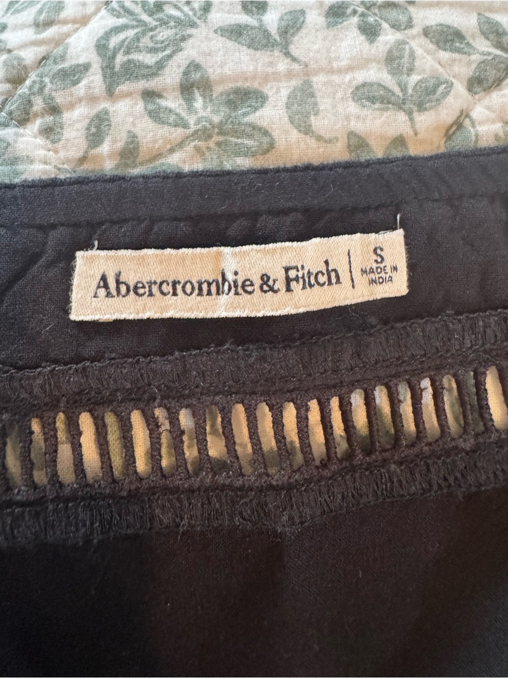 Abercrombie & Fitch Black Spaghetti-Strap Lace-Trim Crop Top - Picture 8 of 10